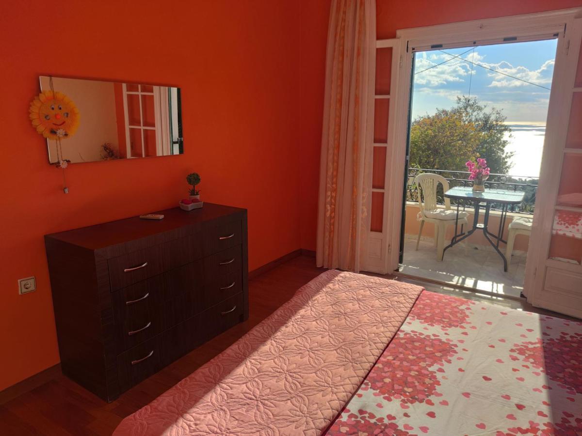 Marios Apartment Lákones エクステリア 写真